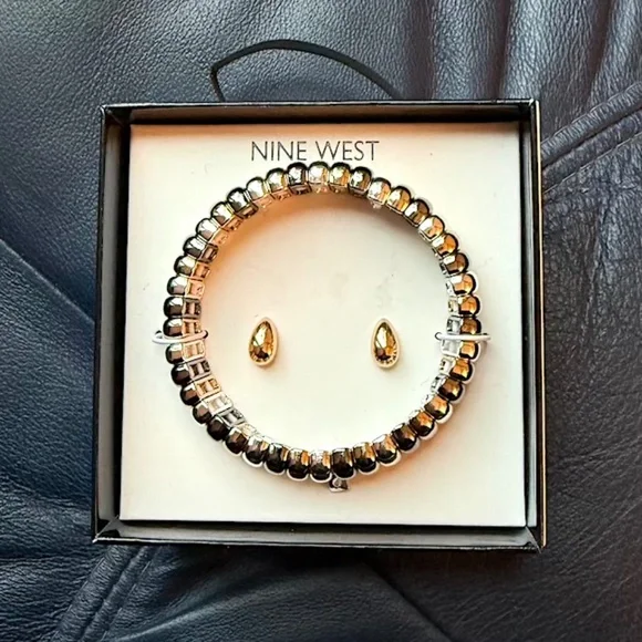 Elegant Tri-Tone Bracelet and Stud Earrings by Nine West (NIB/NIP) - Picture 4 of 7